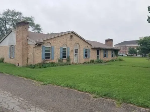 8305 Woodgrove Ct, Dayton, OH 45458