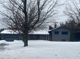 4286 Howard Rd, Petoskey, MI 49770