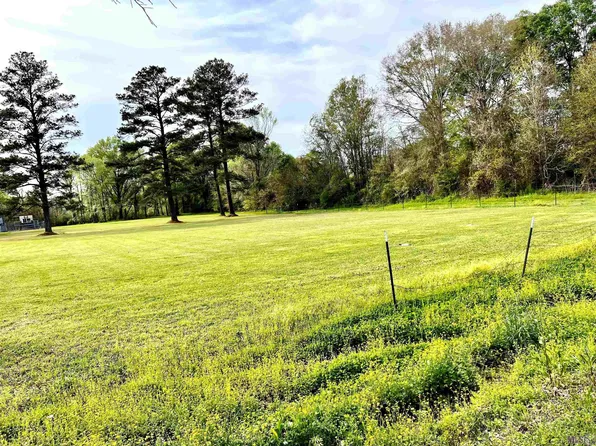 2485 Old Baker Rd, Zachary, LA 70791