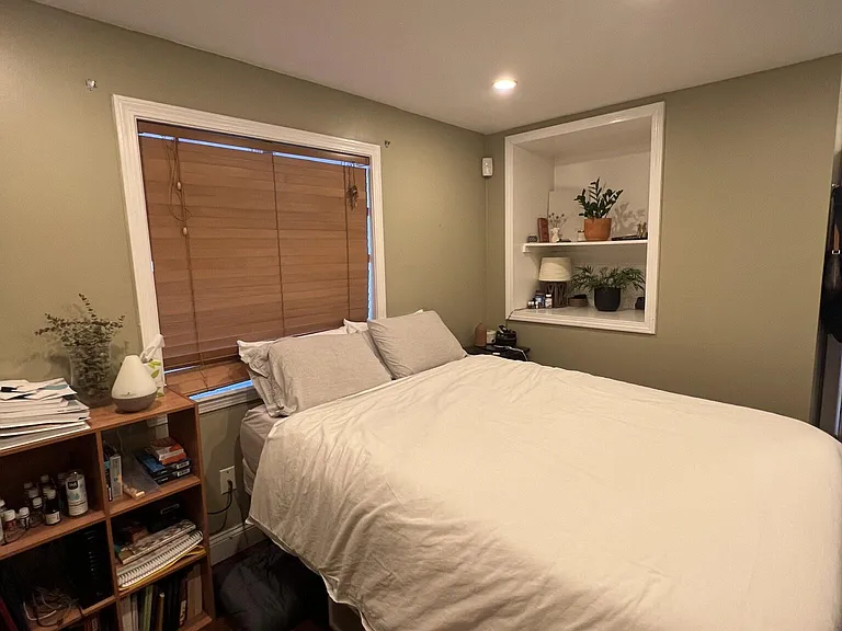 737 Somerville Ave — Photo 4