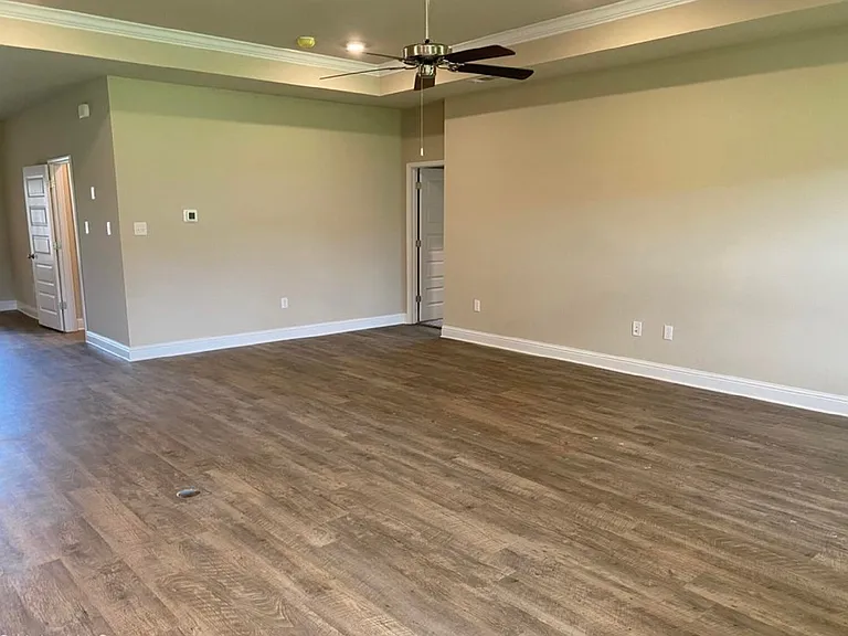 1208 Carraway Cv — Photo 3
