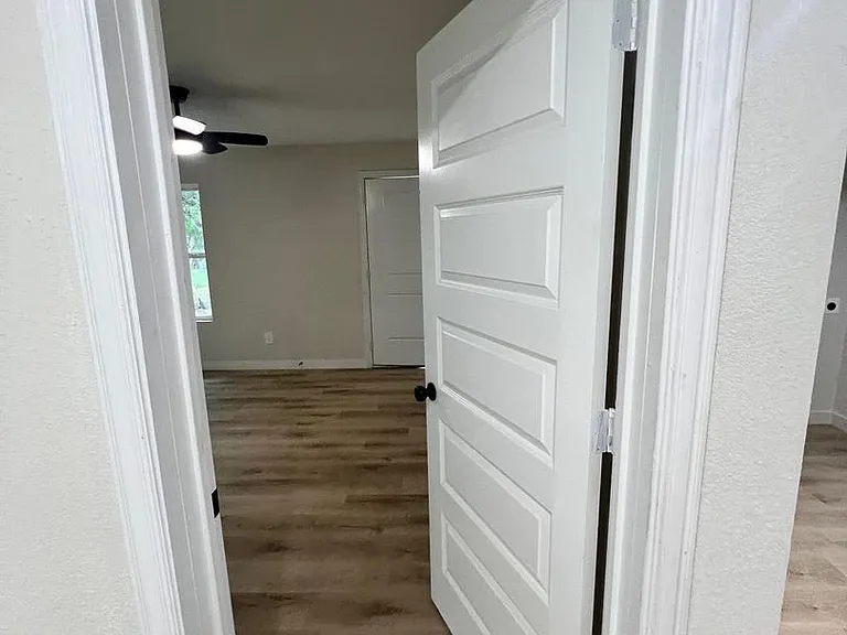 719 English St — Photo 7
