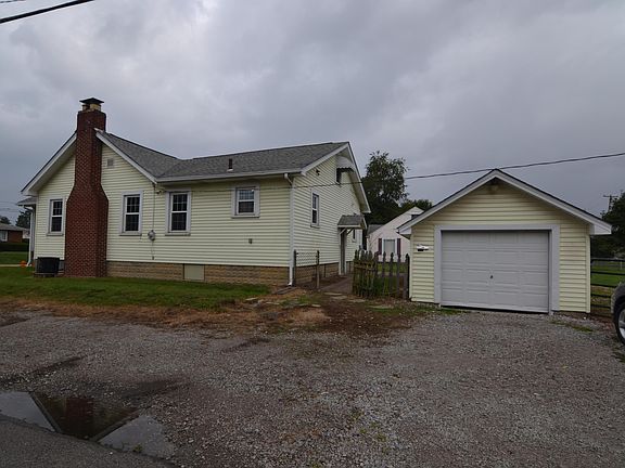 2nd image of 1899 W Mound St