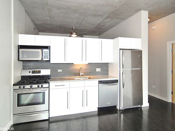 5th image of 1720 S Michigan Ave APT 706