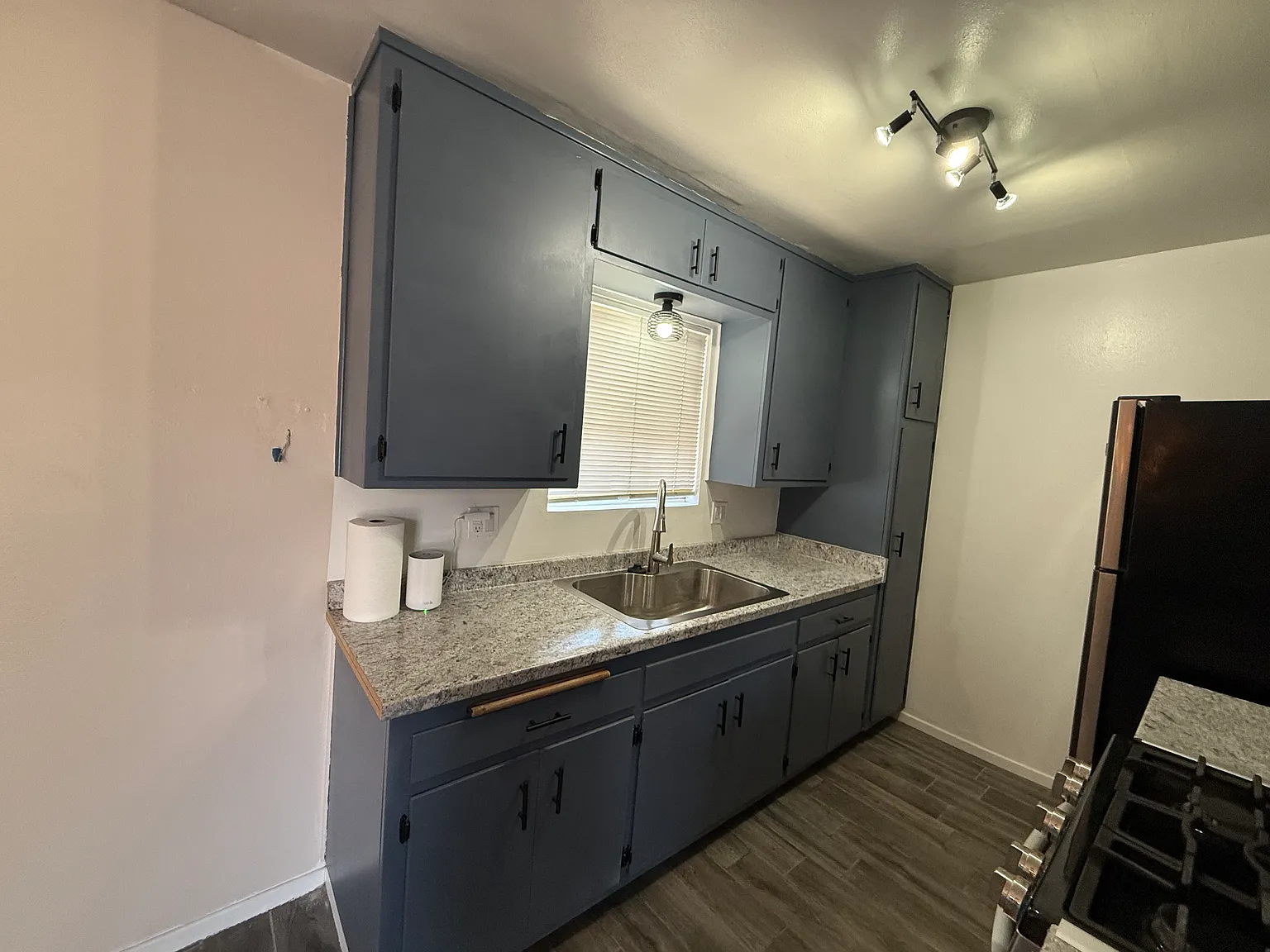 N Palm Ave, Santa Paula — Photo 4