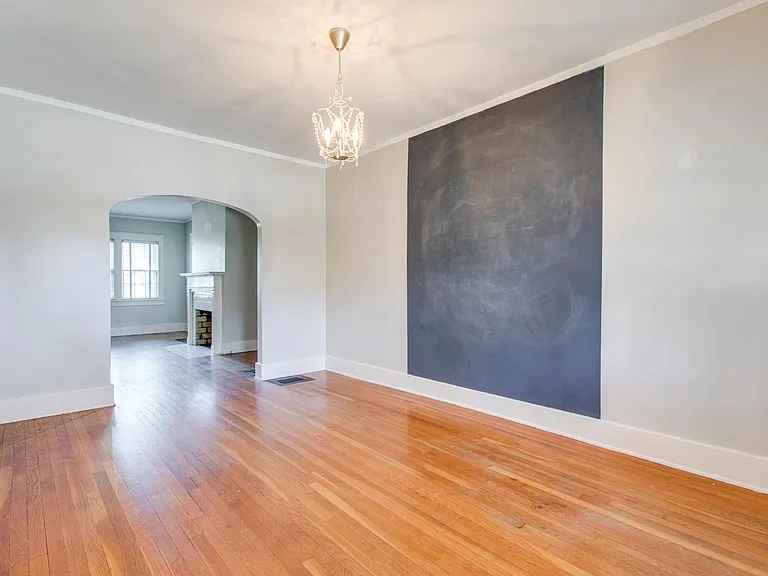 226 Leonard Ave #A — Photo 10