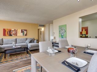 5441 N East River Rd #1B-1BA-713SQFT, Chicago, IL 60656