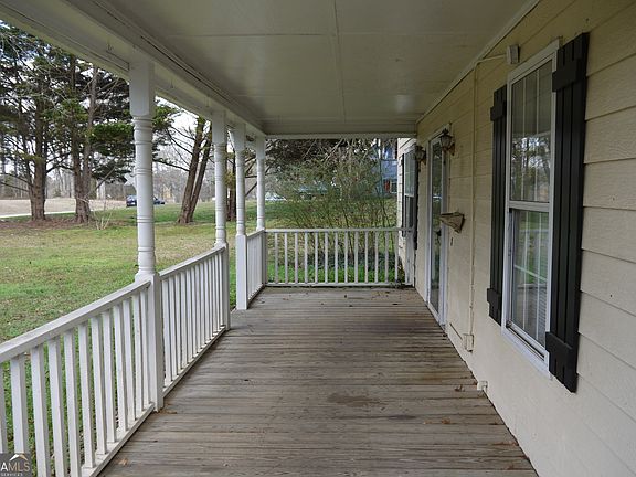 4th image of 3366 Cook Rd