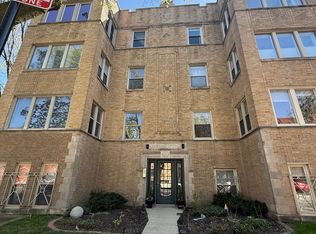 3739 W Wrightwood Ave #1W, Chicago, IL 60647