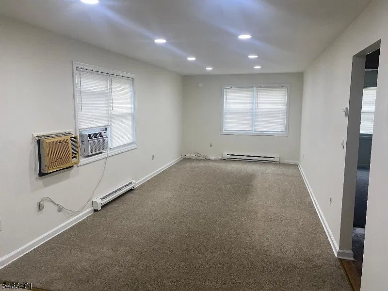 2 bed, 1.0 bath, $1,750 — Photo 3