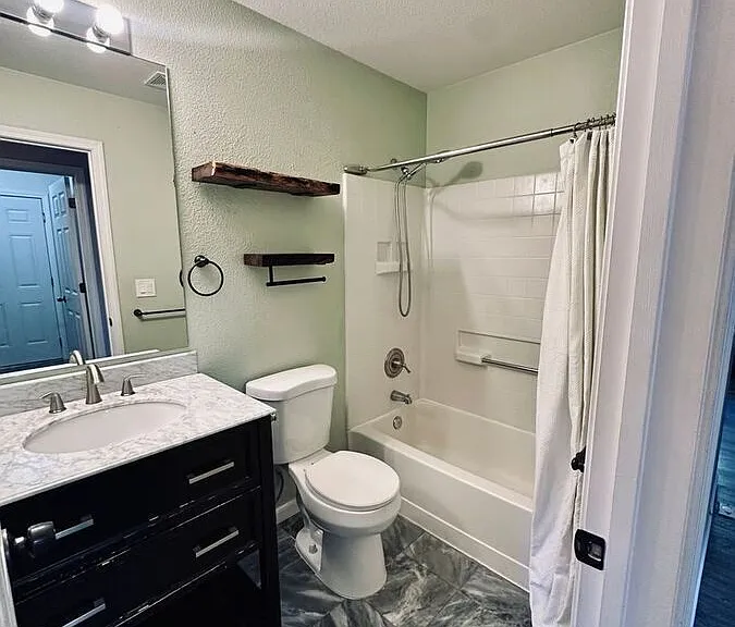 17252 Aquamarine Dr — Photo 26