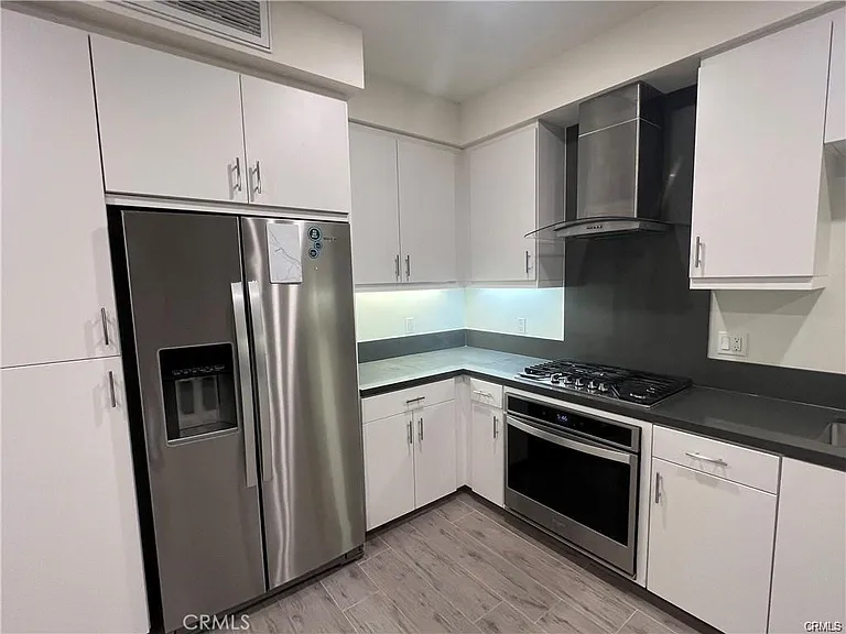1402 N Nolita — Photo 8