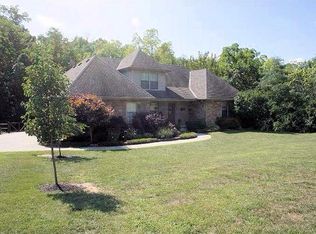 4545 Newberry Acres Dr, Cincinnati, OH 45251