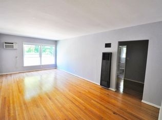 10919 Camarillo St, North Hollywood, CA 91602