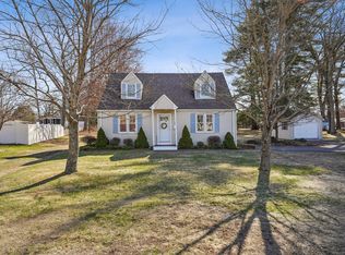 9 Raffia Rd, Enfield, CT 06082