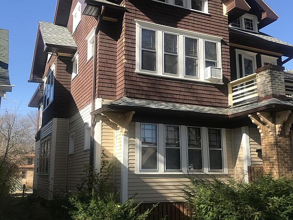 4th image of 2611 N 47th St #2613