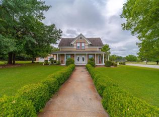 1000 Cherokee Ave, Hartshorne, OK 74547