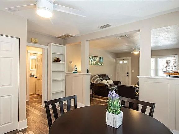5th image of 1003 Jasmine Way