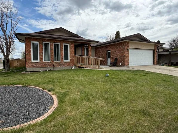 5411 E 46th St, Taber, AB T1G 1G7