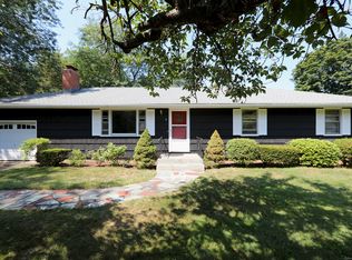 4 Foothills Way, Bloomfield, CT 06002