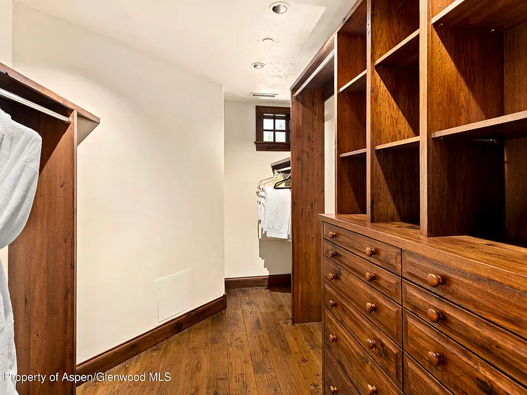 388 Exhibition Ln — Photo 16