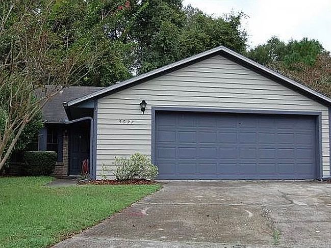 1st image of 4027 SW 28th Terr Serenola Mnr #1