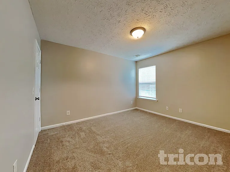 6125 Smoke Ridge Ln — Photo 12