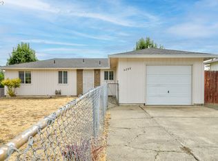 4288 Coronado Dr, Roseburg, OR 97471