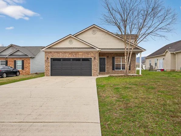8279 Bluegill Cir, Ooltewah, TN 37363