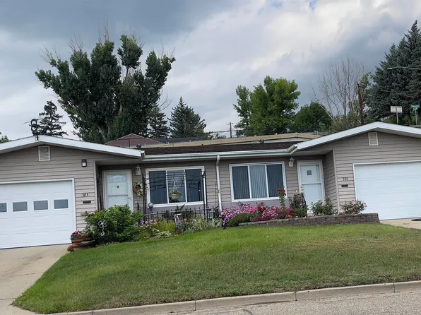 505 11th Ave NE, Minot, ND 58703