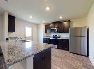 10927 chatham, Converse, TX 78109