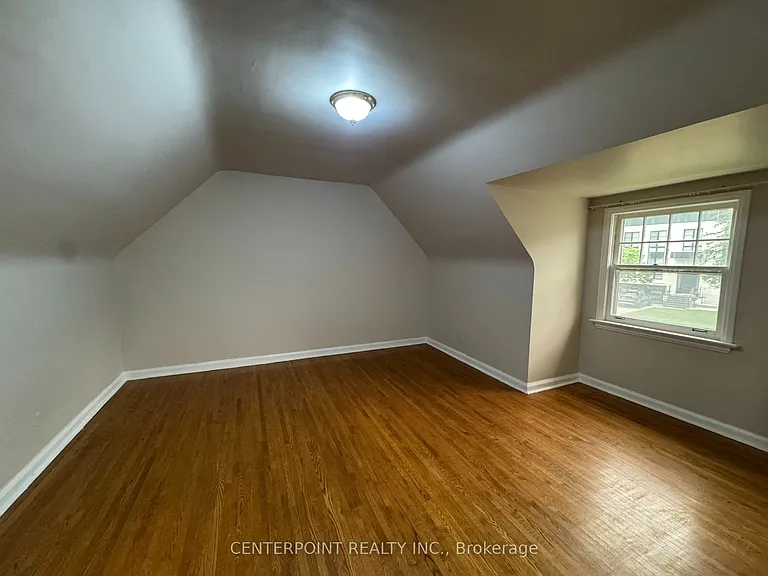 27 Grantbrook St — Photo 9