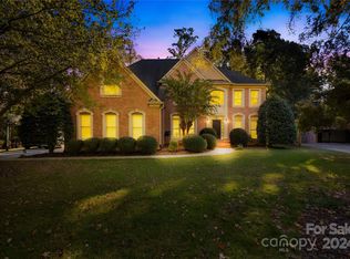 4900 Claybrooke Ct, Matthews, NC 28105
