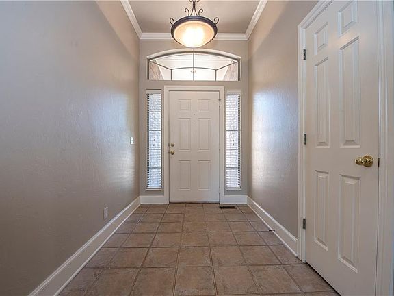 4th image of 7525 NW 133rd St