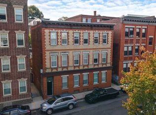 18 Peabody St, Salem, MA 01970