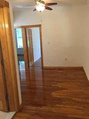 Rented by Mihalios Irene | media 9