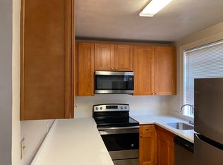1810 15th Ave APT 203, Seattle, WA 98122