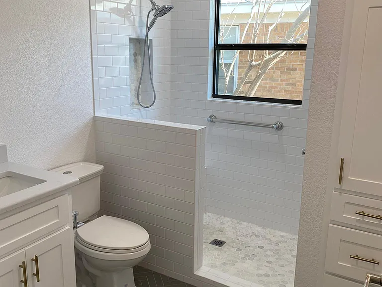 5412 Fursman Ave — Photo 4