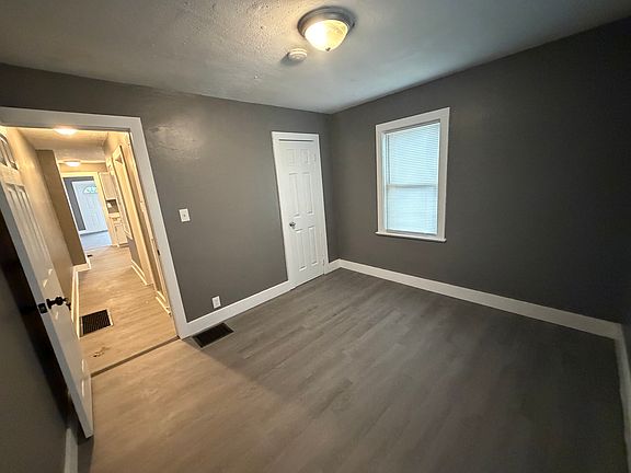 5th image of 2328 E 36th St #1