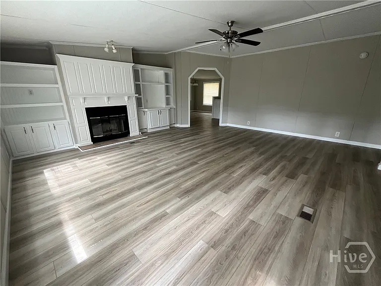 2518 Courthouse Rd — Photo 2