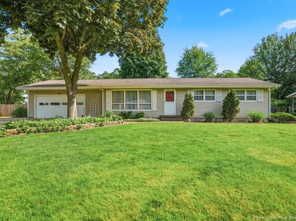 1935 Nielwood Dr, Muskegon, MI 49445