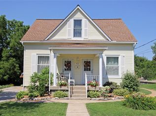 422 Saint Paul St, Columbia, IL 62236