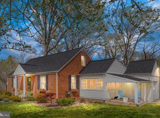 34 Randolph Rd, Fredericksburg, VA 22405