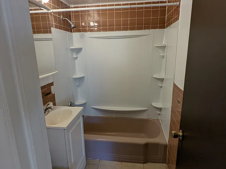 202 Central St — Photo 6