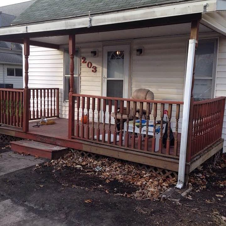 1st image of 203 E Longstreth St