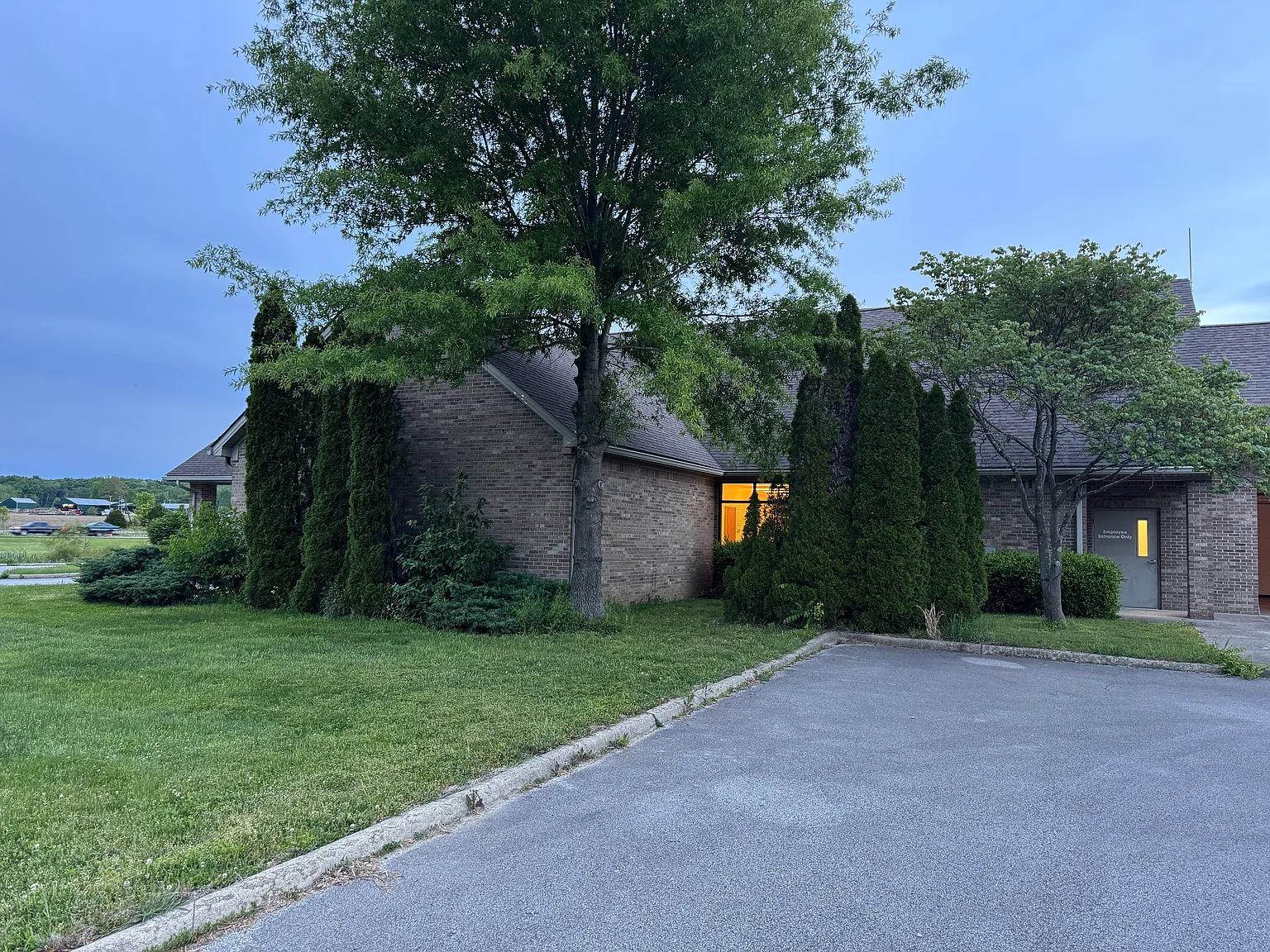 6 bed, 4000 sqft, $2,950 — Photo 4