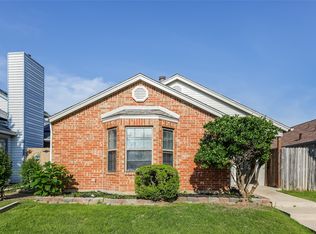 2805 Bridge Lake Dr, Irving, TX 75060