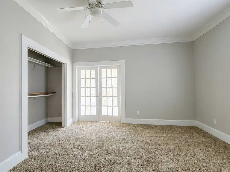 402 Laurel St — Photo 20