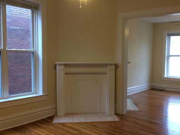 Decorative Fireplace (Dining Room)