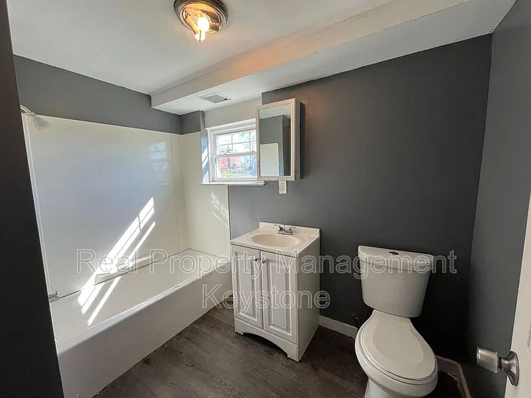 1834 Flagler St #1 — Photo 10